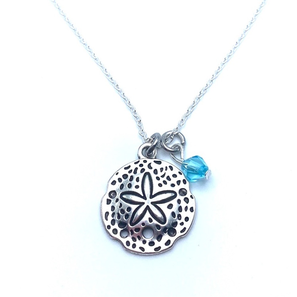 Sand Dollar Necklace Beach - Picture 7 of 8